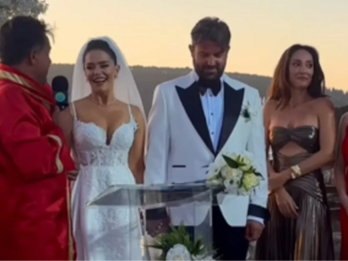 Oyuncu İpek Karapınar gelin oldu! Yönetmen sevgilisi Ali Balcı ile aşklarını taçlandırdılar